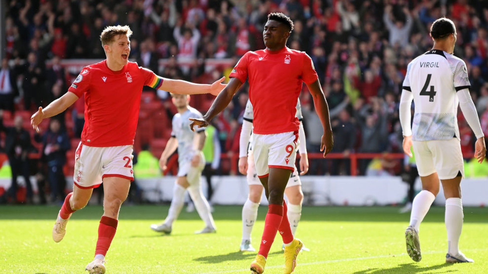 在赛季初期 在赛季初期