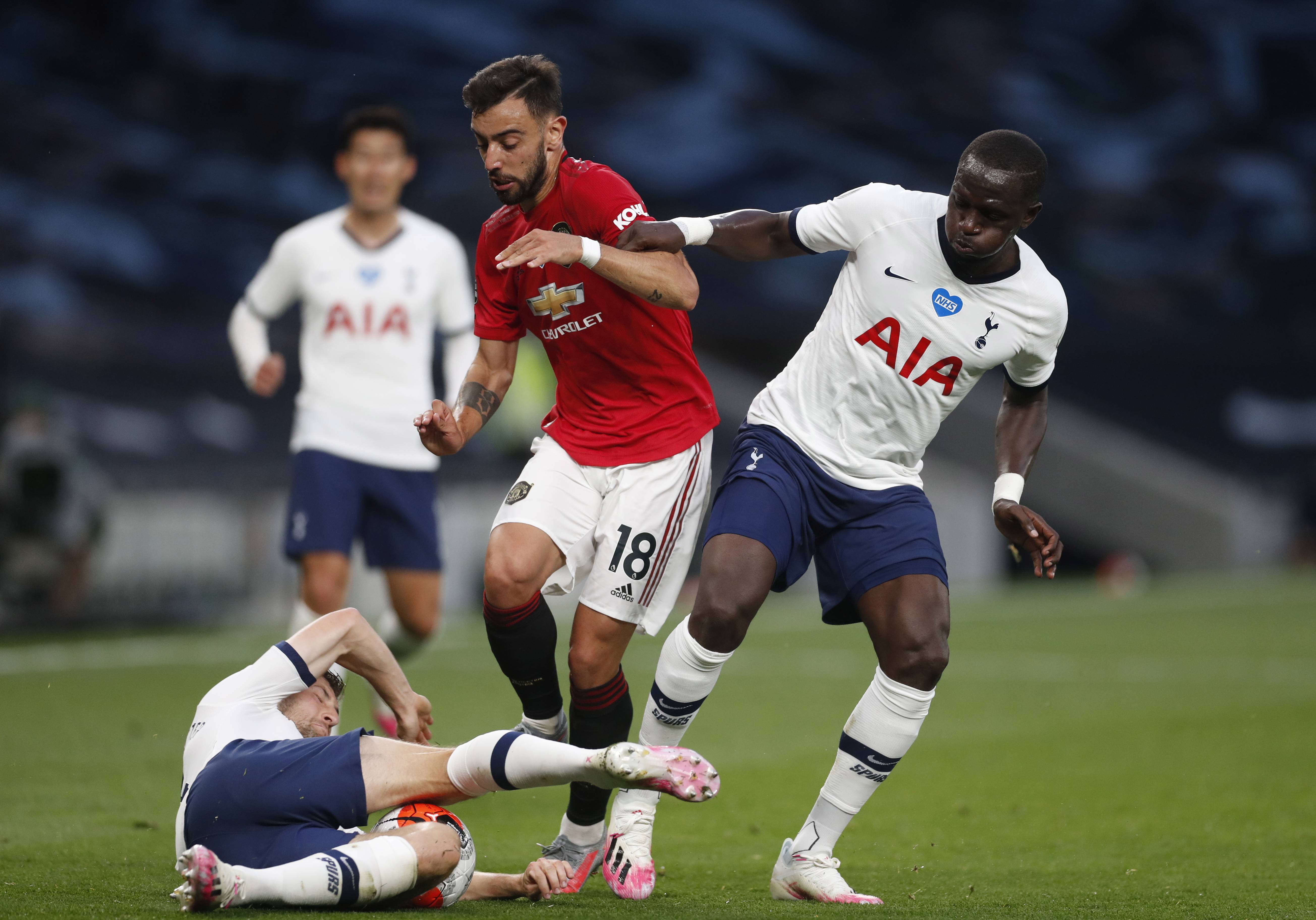 路防守和中 路防守和中