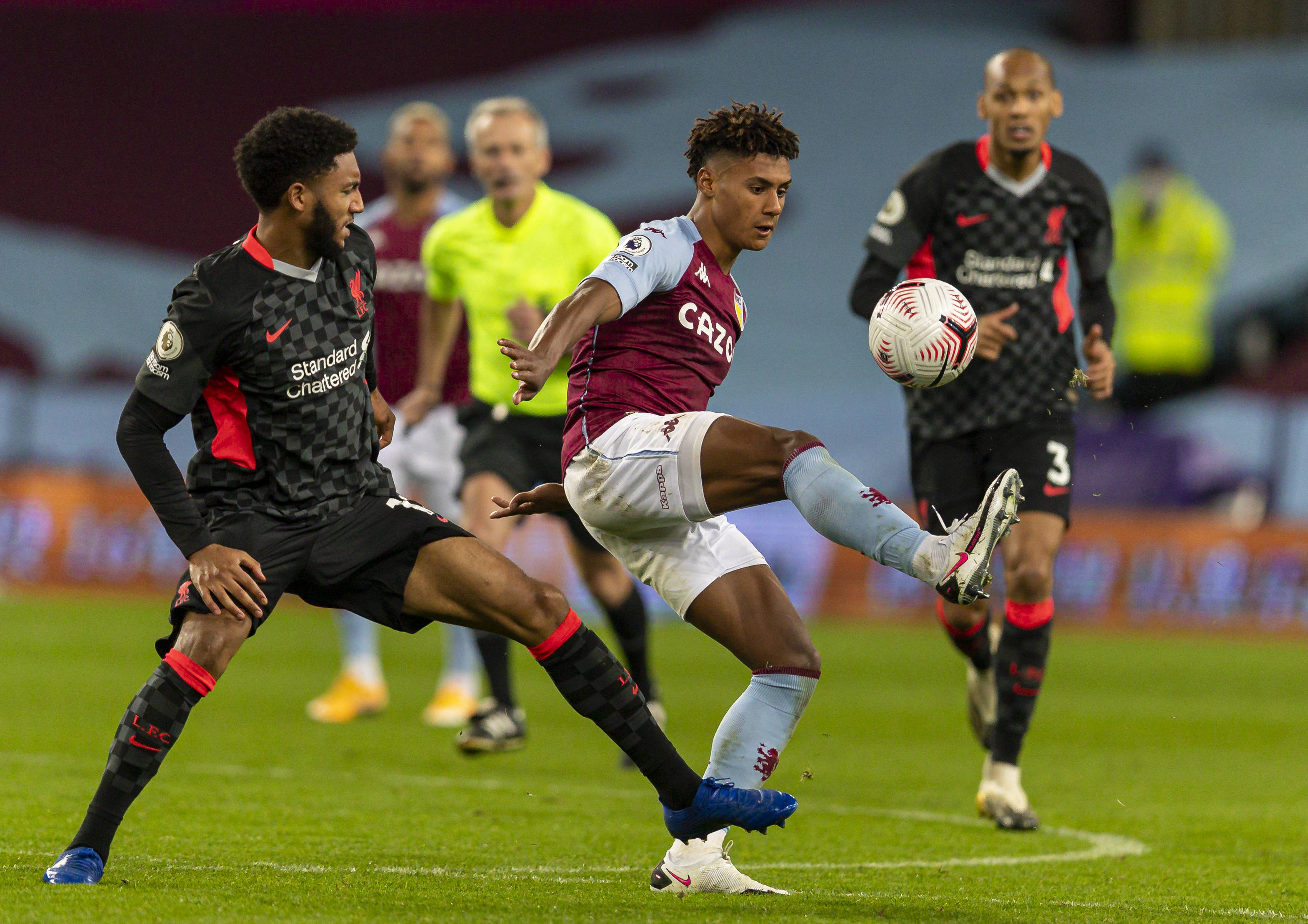 在常规赛事 在常规赛事