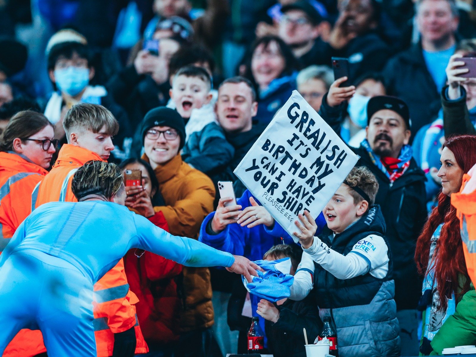 他不仅一如 他不仅一如